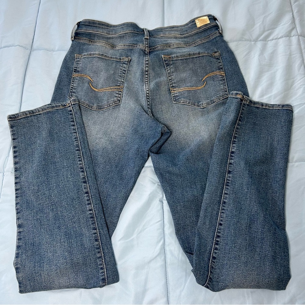 Levis Gold Signature Totally Shaping Slim Straight Jeans 12L NWOT